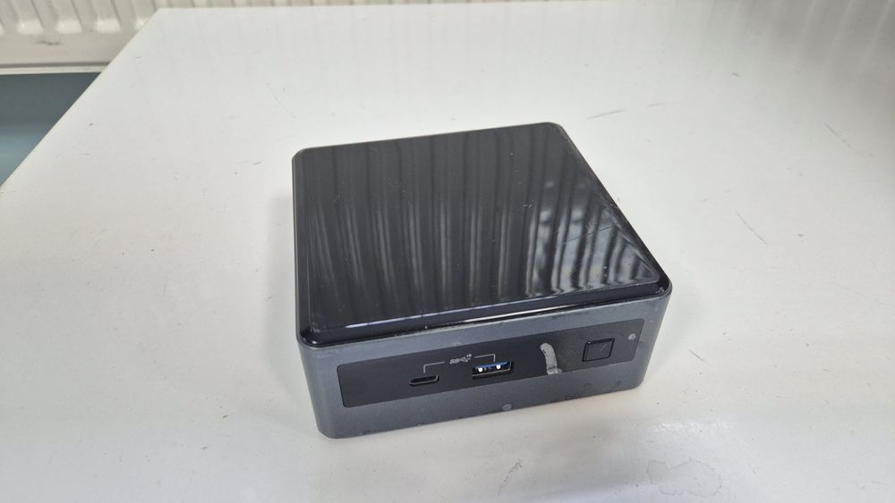 Intel NUC NUC10FNH Micro  i5-10210U/16GB/256SSD/WIN11