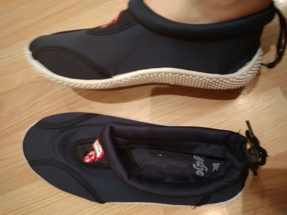 Обувь для плавания с кораллами