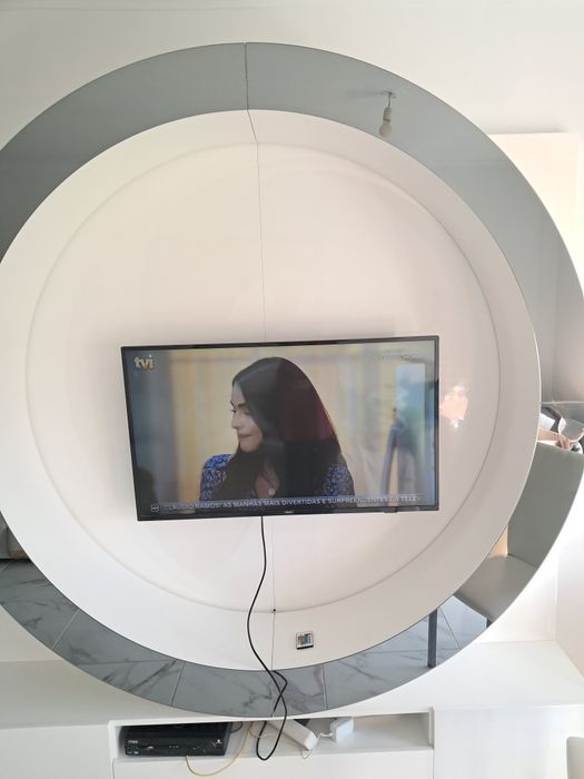 Móvel de tv  em bom estado