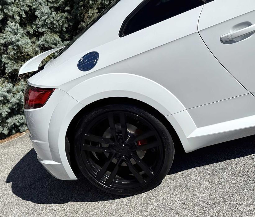 Audi TT Quattro      2018