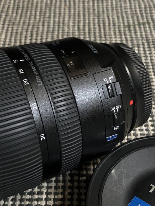 Tamron SP 15-30mm F/2.8  (encaixe Canon)