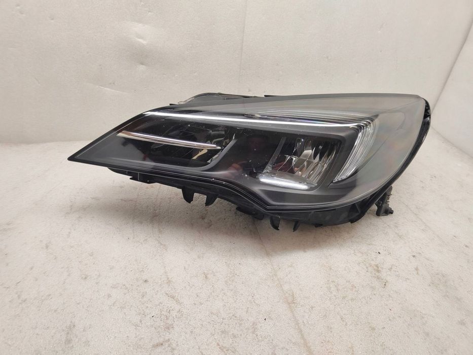 Opel Astra K V LIFT PÓŁ LED Przód strona lewa 39195688