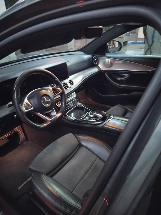 Mercedes E350d  amg line