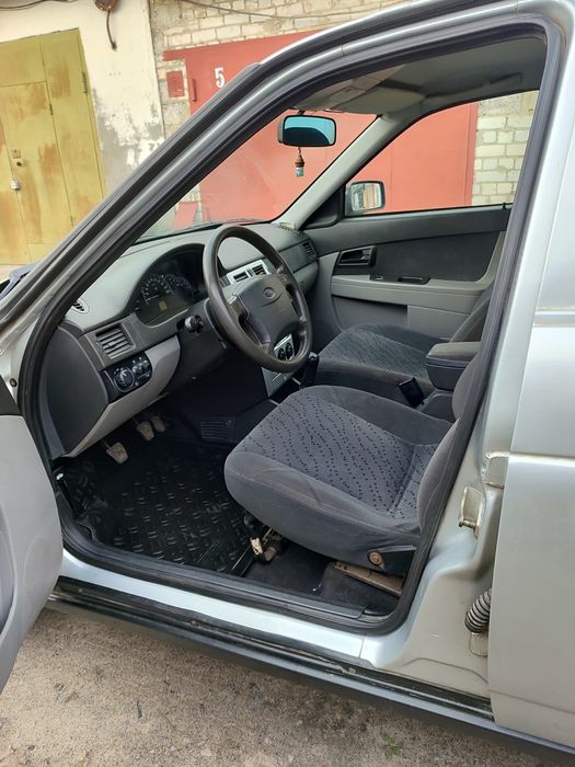 Легковий автомобіль лада пріора