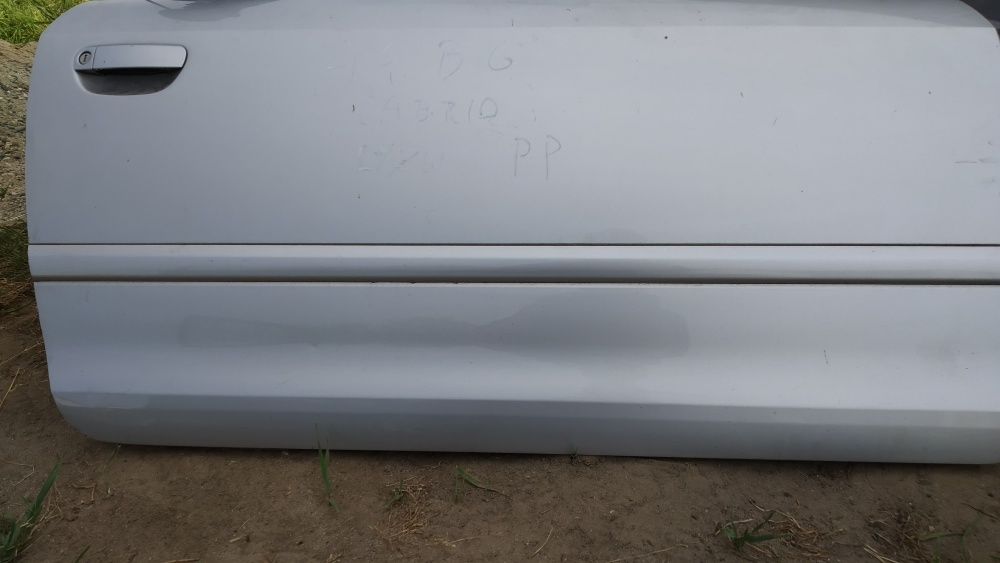 a4 b6 cabrio drzwi prawy przód LY7W
