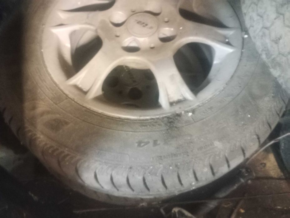 felgi  aluminiowe 14 kola mazda 2 ford