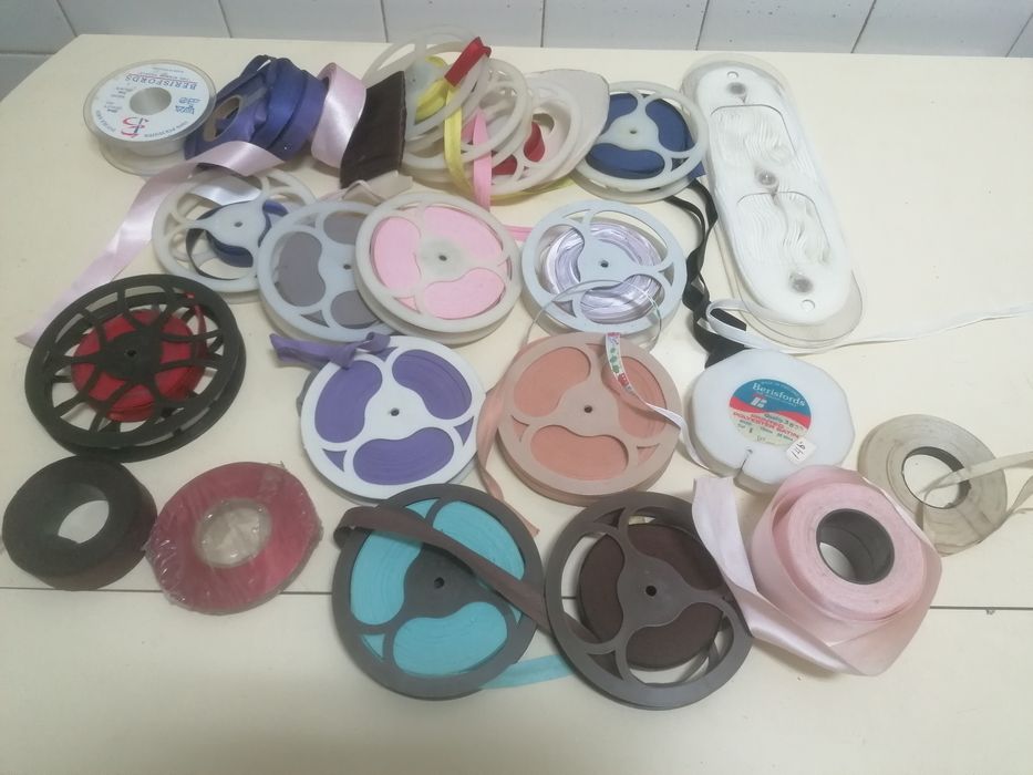 Fechos, Fitas, Agulhas