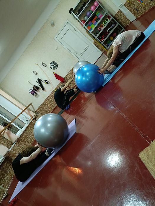 Фитнес  стретчинг йога пилатес лфк