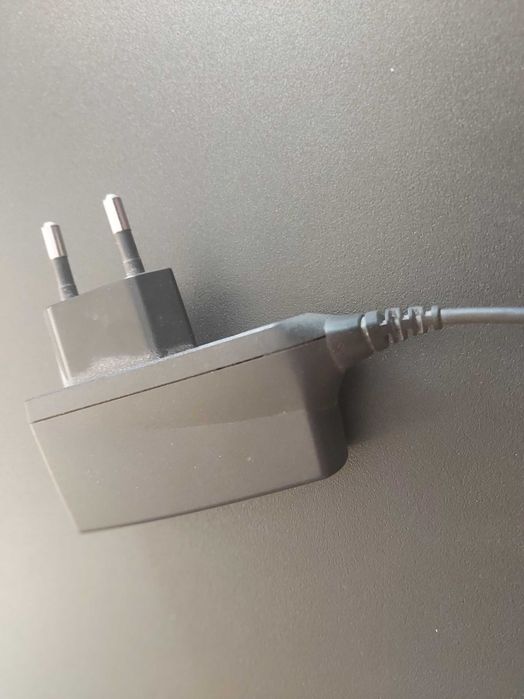 Zasilacz, ladowarka sieciowa NOKIA 3,7v i 5,7v
