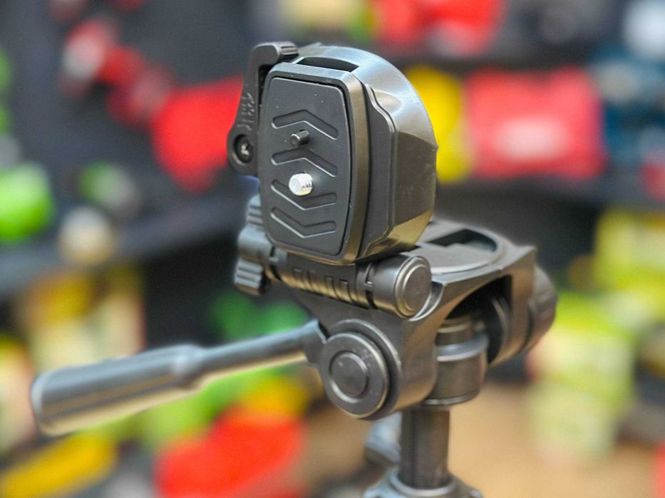1,5 м Розкладний Штатив Intertool  різьба 1/4" |з Фікасаторами довжини