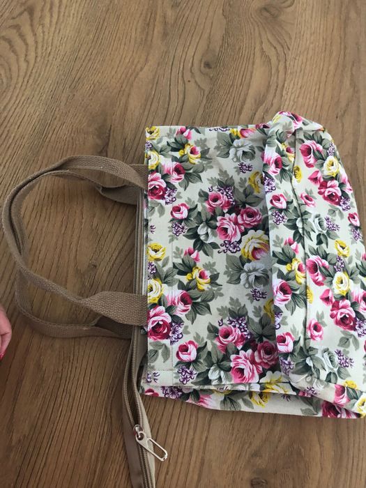 Piękna torebka na wiosne /lato