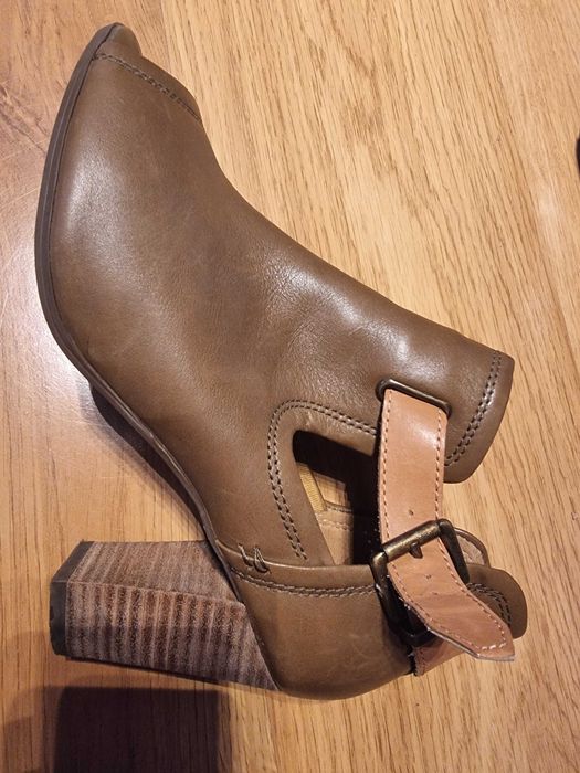 Buty damskie Clarks rozm. 41 skóra