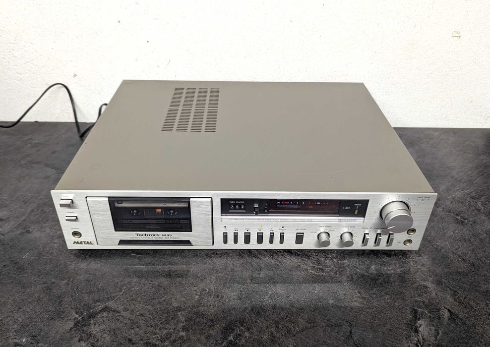 Касетна декаTechnics RS-M 45. Direct Drive. 2 двигуни. SX head.