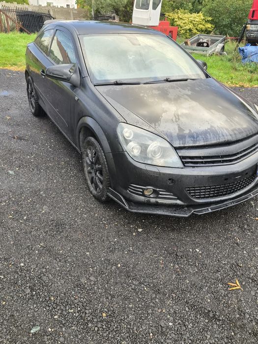 Opel astra  1.8 GTC