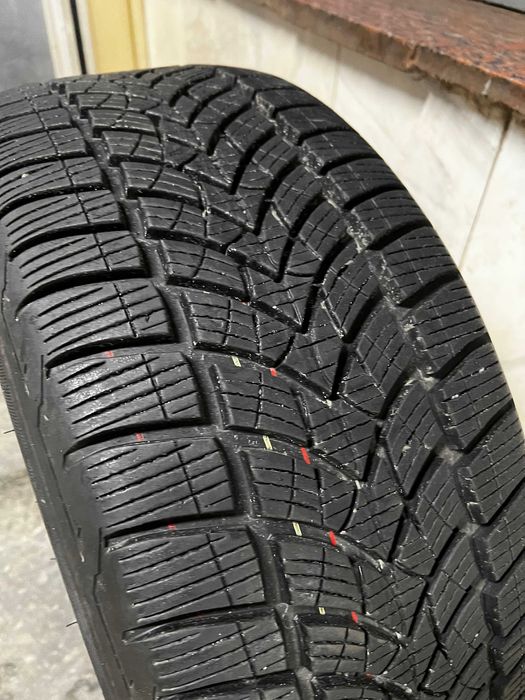 Зимова шина - Debica Frigo HP2 235/45 R18 98V XL FP