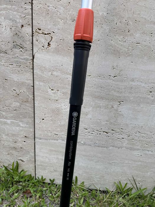 Cabo telescópico em alumínio, ancinho, escarificador Cesped (35 cm), Gardena