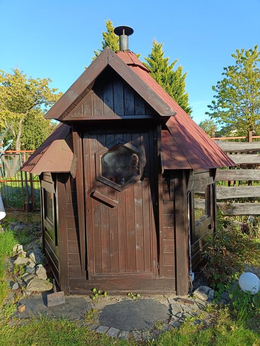 Sauna ogrodowa drewniany domek.