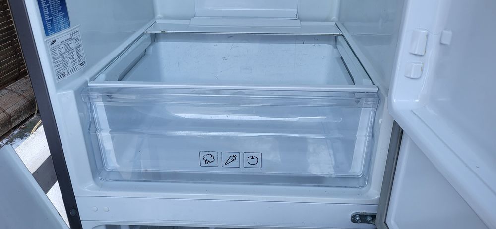 Sprzedam  szuflada dół Lodowka Samsung RB29FSRNDSS