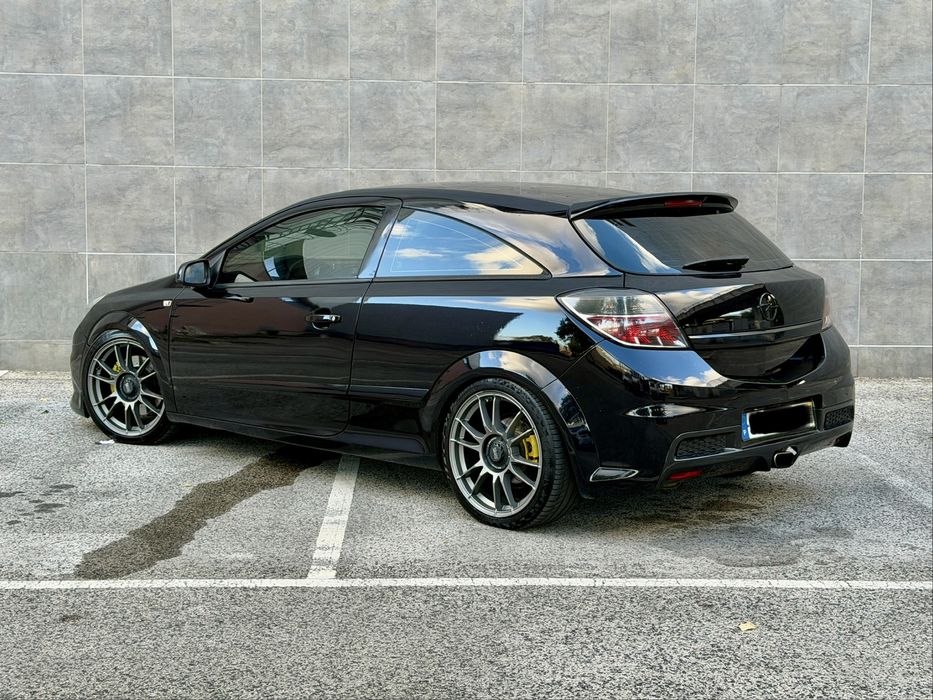 Opel Astra H 1.7 GTC