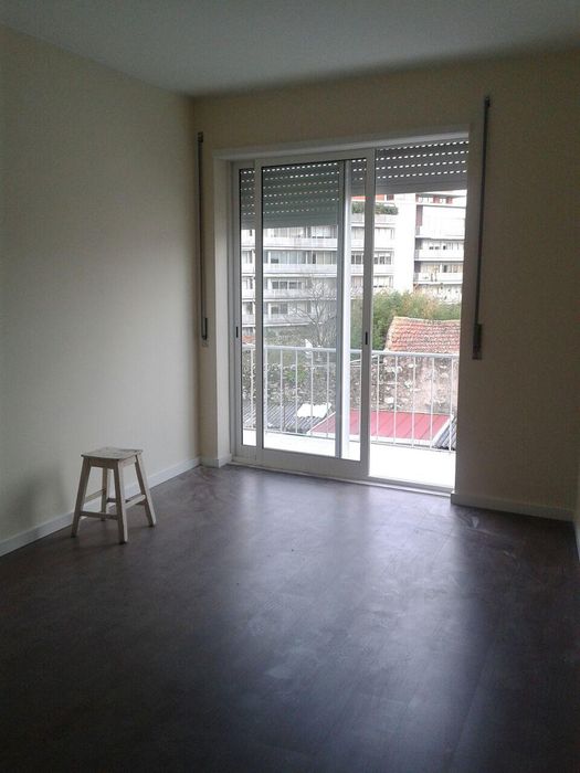 T1 para arrendar na Rua de Monsanto