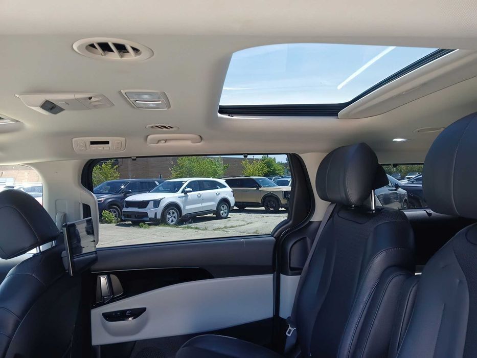 Kia Carnival SX      2022