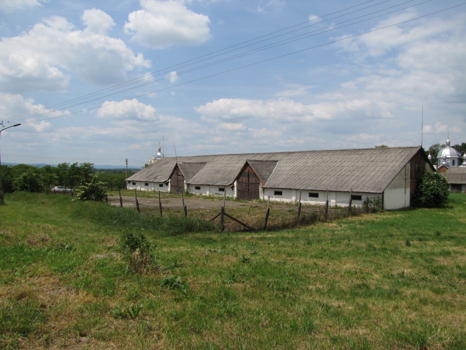 Склад, критий тік с. Берестяни, Львівська обл.