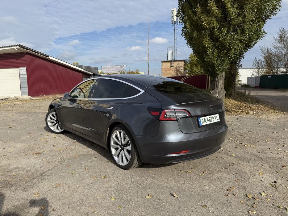 Tesla Model 3 2019 — автопілот, CCS2, Українська навігація