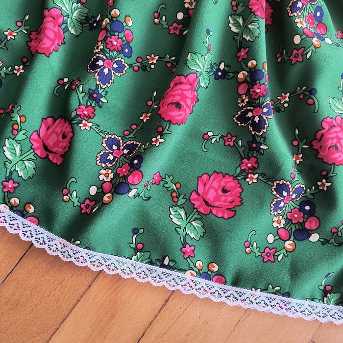 Nowa spodniczka góralska regionalna krakowska R. 98 zielona