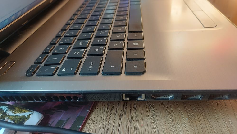 і5-7200, 3,1 ГГц Игровой HP 250 G5, 8 ddr4 мало користований ігровий,2