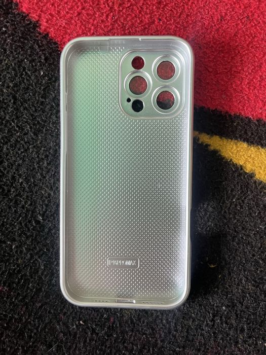 Чехол на Iphone 16 pro max