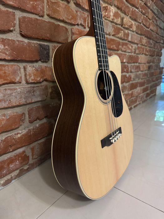Gitara basowa Martin BC-16E