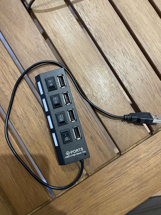 HUB USB com switch (x5)64310012524291120