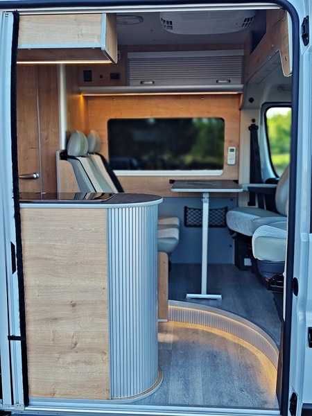 Wynajem kampera campervana Fiat Ducato