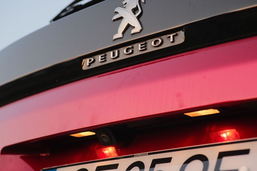 Peugeot 3008 1.2 GT Line (130cv) - Full Extras