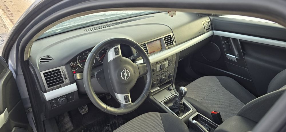 Opel Vectra C 1.9CDTI 2005r, kombi klima