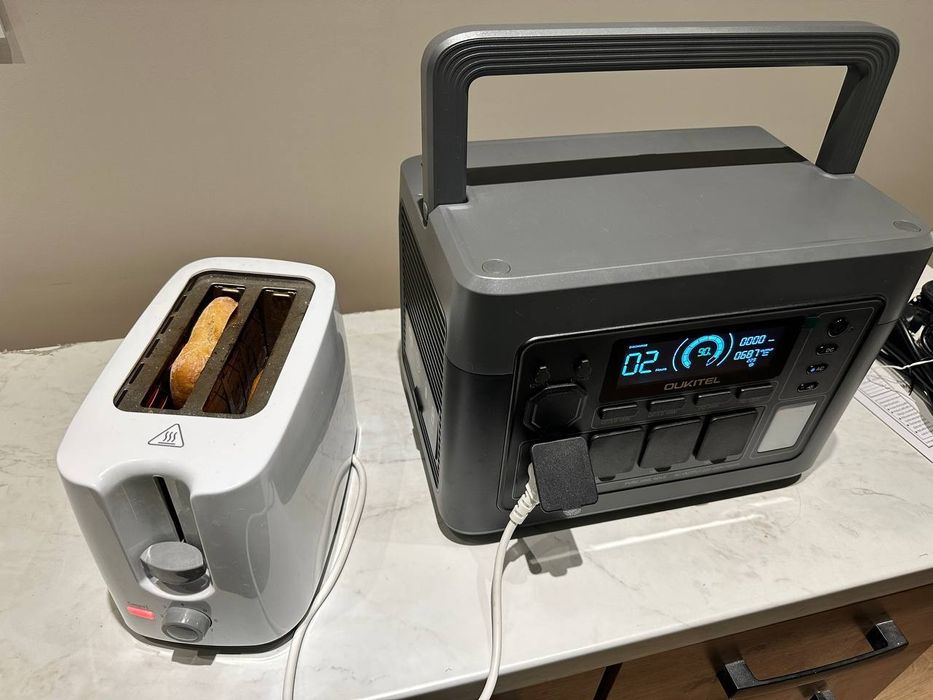 Зарядна станція 1024 Вт*год, потужність 1,8 кВт, OUKITEL  P1000E PLUS