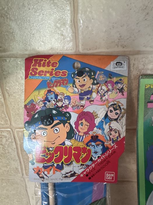 Dwa latawce z gier od Capcom i Bandai - Retro Nintendo / Sega