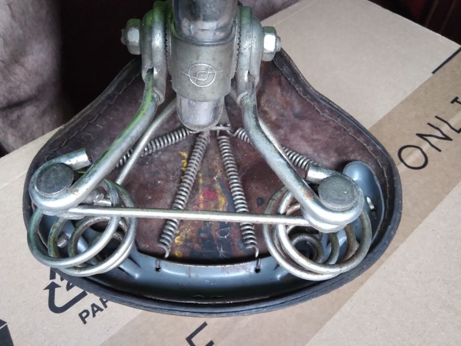 Седло на велосипед ,мопед