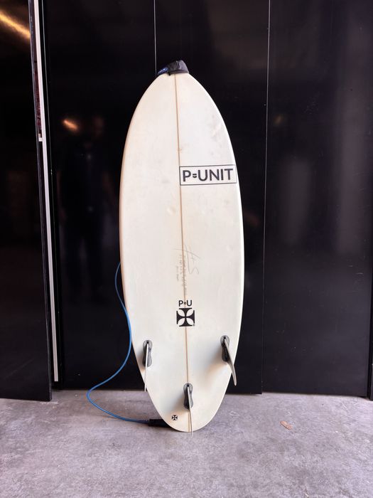 Prancha de Surf P-UNIT – Excelente Estado