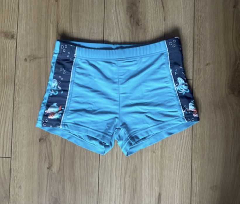 Niebieskie kąpielówki z piranią i ośmiornicą po bokach, r. 6 lat (116)
