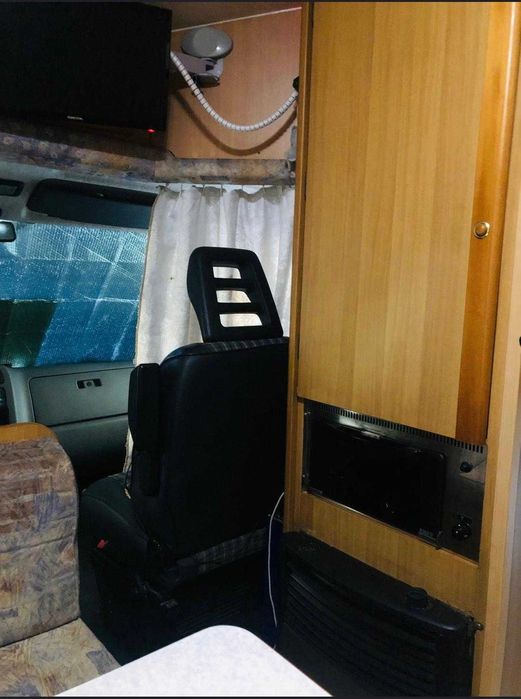 Autocaravana para 5 Pessoas. bem equipada