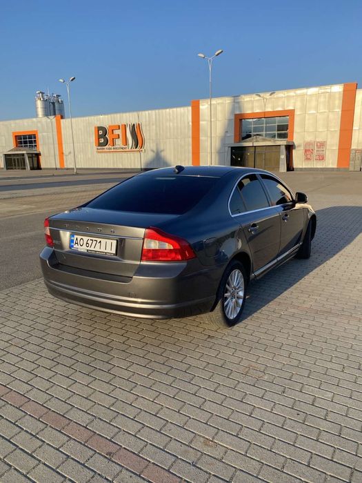 VOLVO S80 2008 рік гарний стан,пробіг рідний