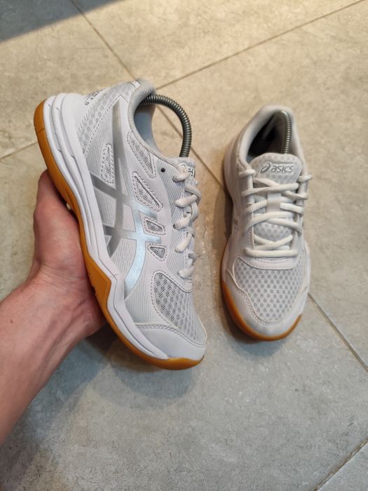 Кросівки Asics Upcourt 5