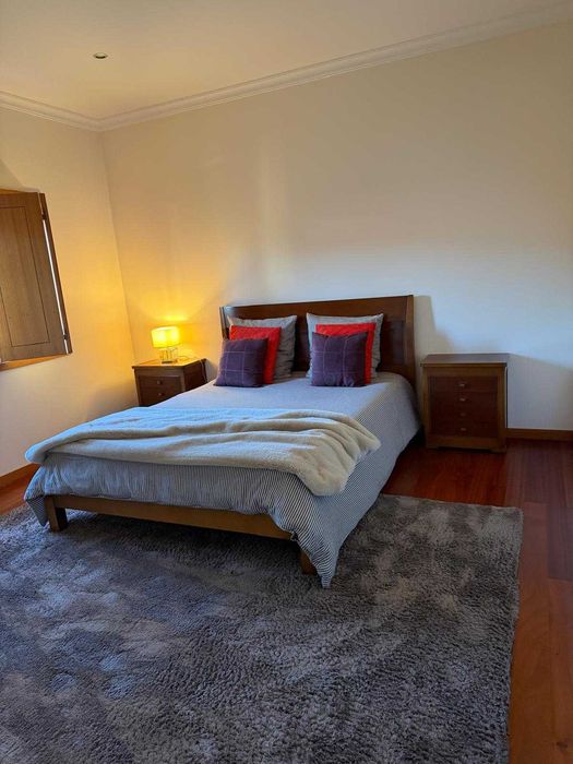 Quarto completo (sem colchão) com camiseiro 7 gavetas