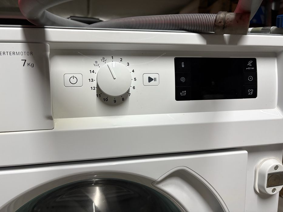 Maquina lavar roupa encastrada