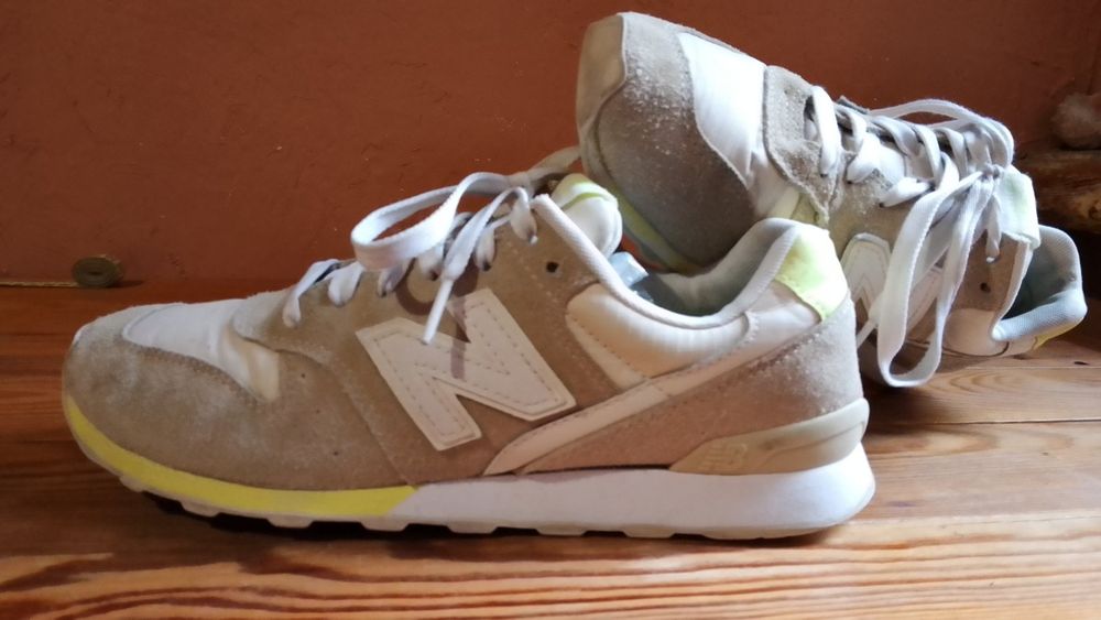 Кросівки NEW BALANCE 996.  40р. Вживане стан хороший тепло сірий колір.
