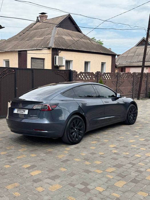 Tesla Model 3 2020