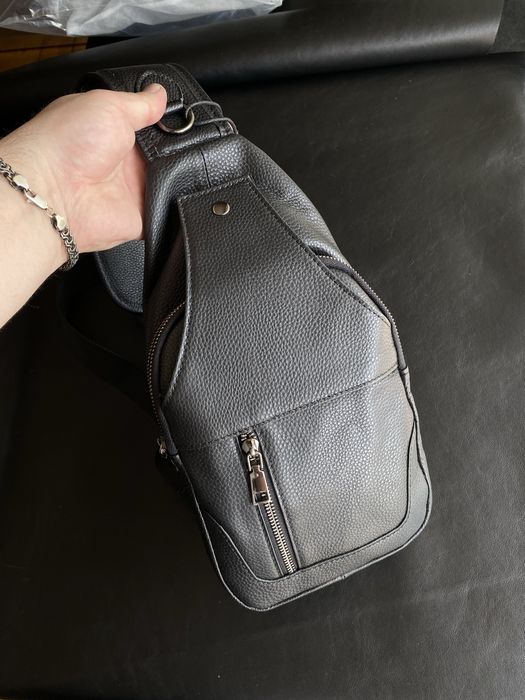 Сумка чоловіча шкіряна на грудь. Слінг. Бананка з натуральної шкіри