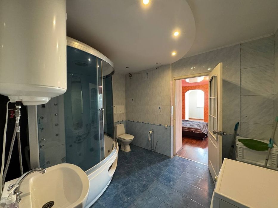 Большая двухкомнатная квартира возле 7 школы г.Черноморск