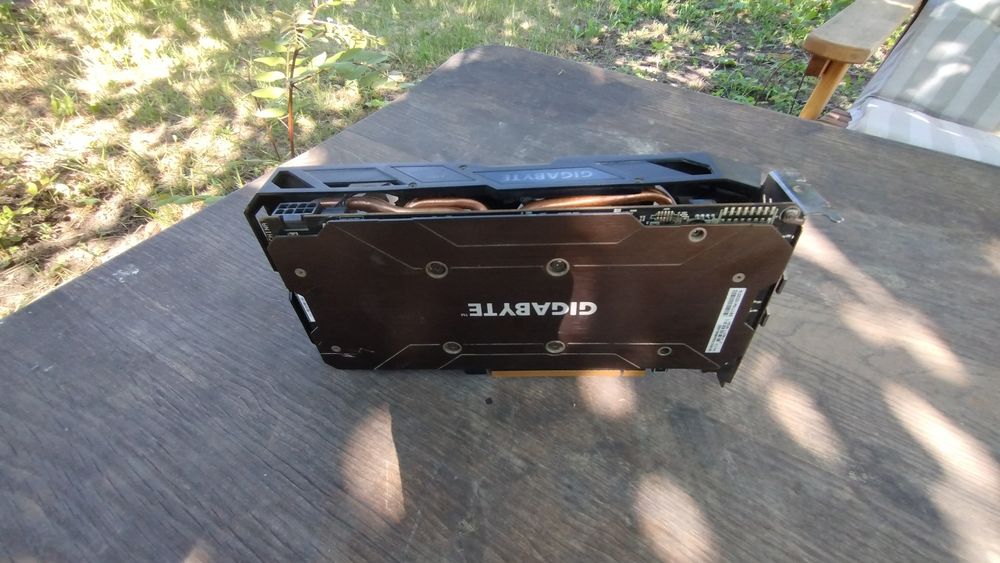 RX 570 Gaming 4GB (модель: GV-RX570GAMING-4GD,